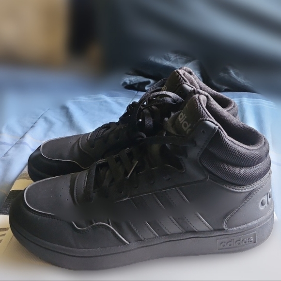 Adidas Hoops sneakers - Picture 3 of 5